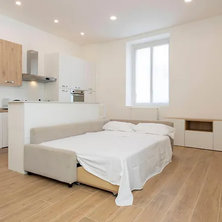 Caroli Maison - Design Flat 5min Da Stazione Apartament *