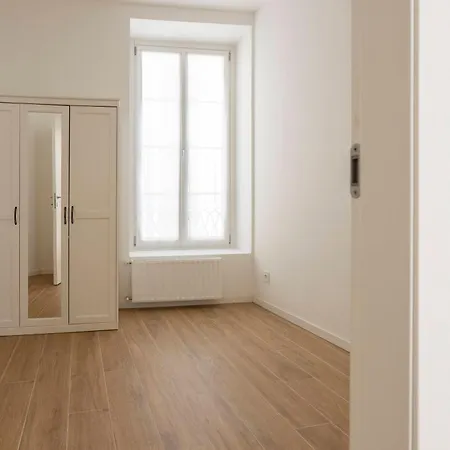 Caroli Maison - Design Flat 5min Da Stazione Apartament *