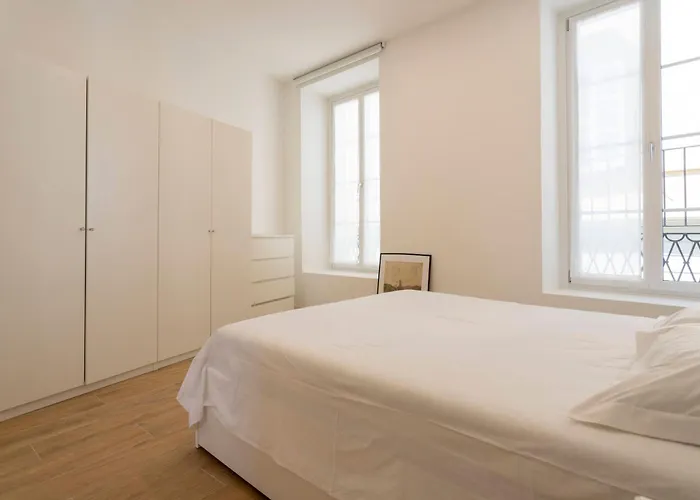 Daire Caroli Maison - Design Flat 5min Da Stazione Novara